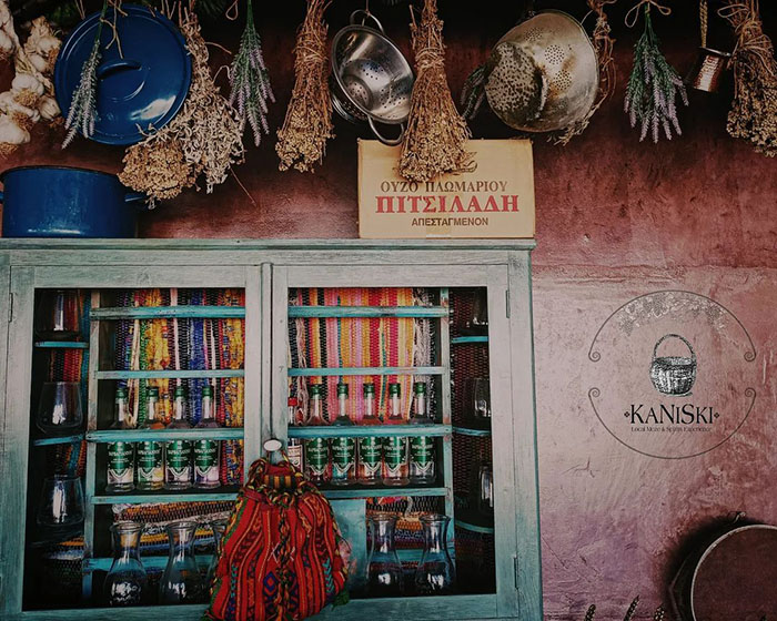 Kaniski Tavern - Traditional Cretan spirits in Agia Pelagia